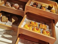 -上海滴水湖皇冠假日酒店