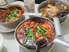 -铁锅哥米线