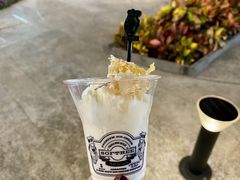疯狂的蜂蜜冰淇淋-OUR Bakery(三里屯太古里店)
