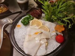-湊湊火锅·茶憩(杭州湖滨银泰in77店)