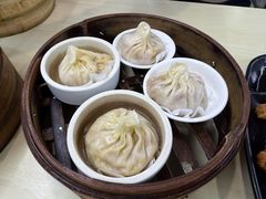 -莱莱小笼·乔艾