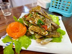 -亚忠小吃店(曾厝垵店)