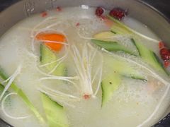 -佬土鹅肠火锅(解放路店)