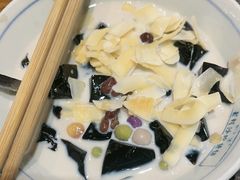 -湘下佬·老长沙吃货铺(酃湖万达店)