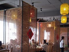 -头上红煨盐鸡·非遗院子餐厅
