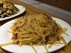 酸辣土豆丝-香满园春饼·家常菜(东大桥店)