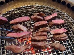 -铭牛烧肉·和牛海鲜自助(高新月牙湖店)