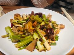 -王慧洁开口虾水饺·地道东北菜(银泰城店)