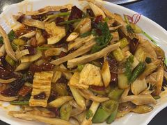 -瑞杰烧烤店·24小时营业(山东路店)