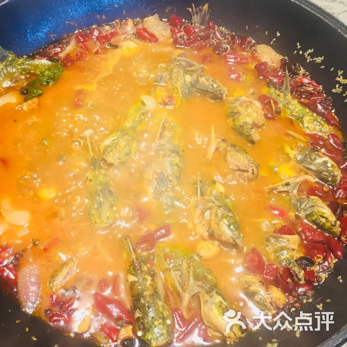 小小河边鱼火锅底料图片