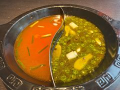 -九牧鱻·渝老鬼重庆火锅(人民路店)