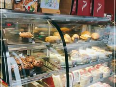 面包甜点陈列柜-COSTA COFFEE(上海虹口公园店)