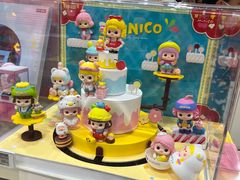 -泡泡玛特POPMART(上海环球港店)