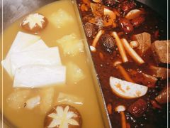 -湊湊火锅·茶憩(杭州湖滨银泰in77店)
