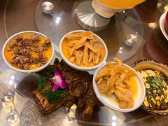 -万重锦·人文川菜馆(骡马市店)