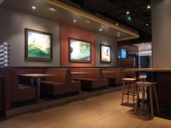 大堂-The Habit Burger Grill 哈比特汉堡(复兴soho店)
