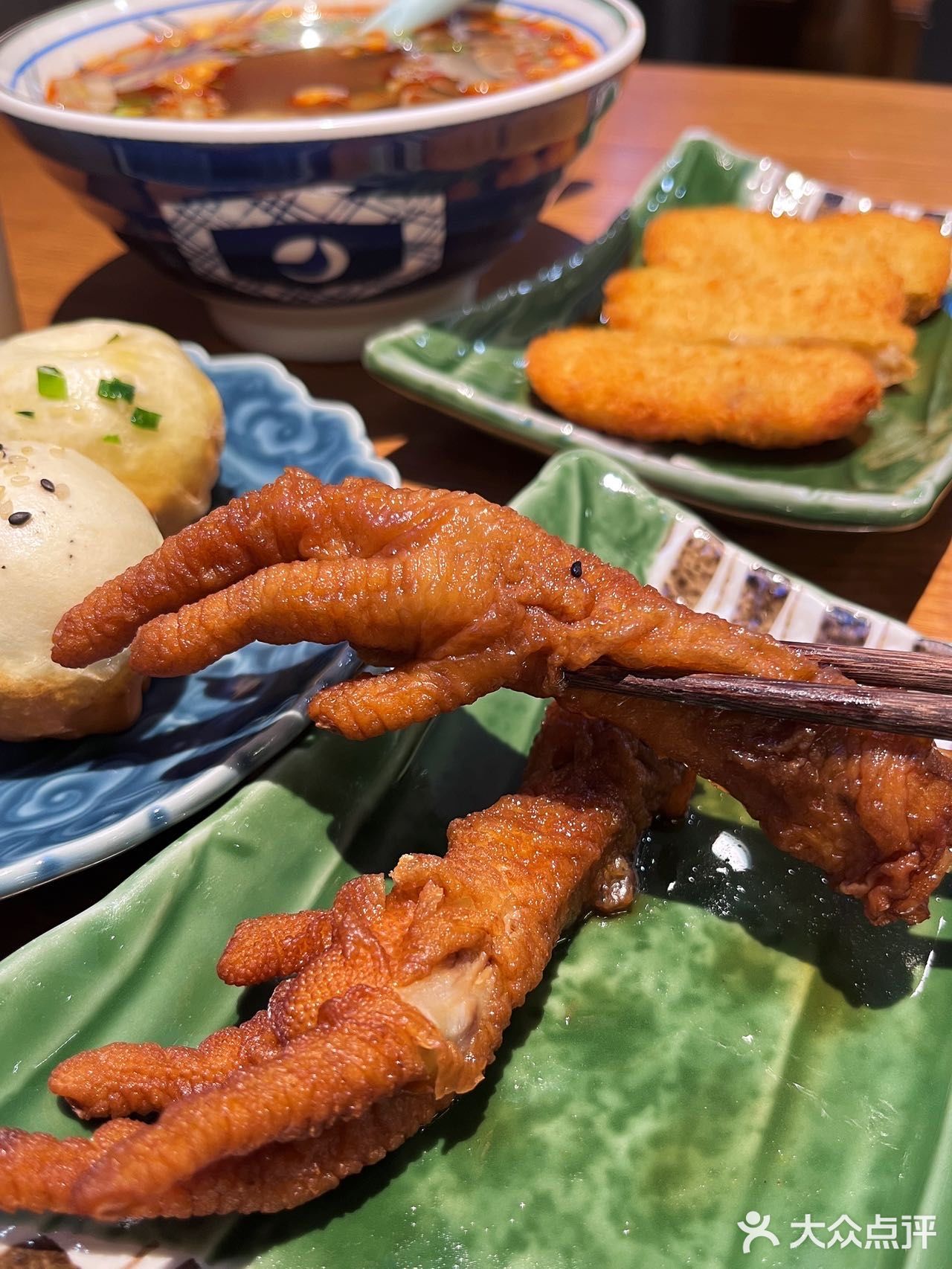 苏式生煎还得看鑫震源💕一口香迷糊了～