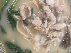 -明呈黄鱼面馆(斜土路店)