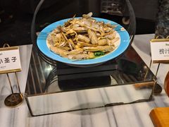 青椒海蛏子-芭菲盛宴·环球美食(解放碑英利国际店)