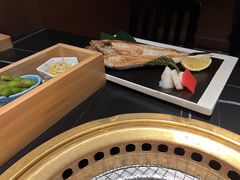 -山川小町·极番烧肉(新地假日广场店)