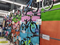 -迪卡侬(高新万达店)