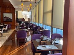 -南湖名都·景湖轩全日制餐厅·海鲜自助·东南亚风味·临湖而食