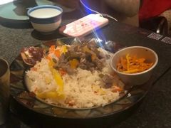 金桃手抓饭-丝路金桃·新疆菜(徐汇店)