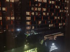 -上海虹桥祥源希尔顿酒店