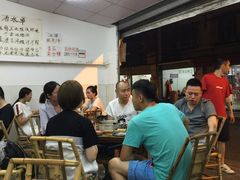 大堂-咏勝锑锅麻辣烫(净居寺路总店)