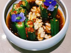 酸辣鲜桃仁炝秋葵-望湘园·小雅(德基店)