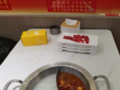 -嘎琉鲜切牛肉自助火锅