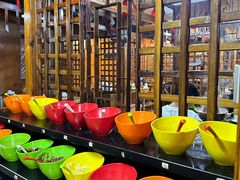 -果松木炭酸菜铜火锅·外婆参鸡汤