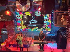 -Famous肥猫墨西哥音乐餐吧(五棵松华熙LIVE店)