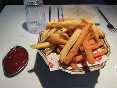 -春树下·树屋花房西餐厅(罍街AS1980店)