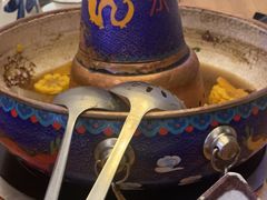 -毛辣果·贵州红酸汤牛肉火锅(西单店)