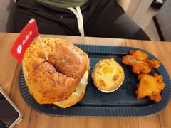 -必胜客(航洋国际店)