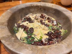 -滇香肴·云南菜蒸汽石锅鱼(云南北路店)