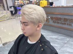-妃格美发沙龙·烫发·染发