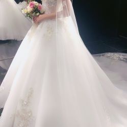 点击看大图 -GRACE KELLY婚纱与礼服(北京店)