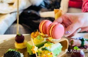 Birdcage Caviar Afternoon Tea