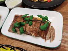 卤狮头鹅肉-唔止卤嘢·潮州府城菜(鹭江店)