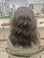 -镁连社·美联社