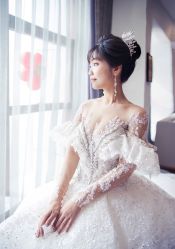 -GRACE KELLY婚纱与礼服(北京店)