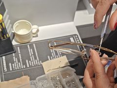 -LOHO眼镜(上海市浦江万达店)