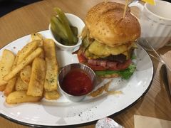 -HELLO 27 意面·沙拉·帕尼尼