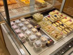 面包甜点陈列柜-好利来(建筑大学店)