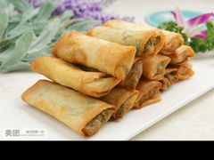 荠菜春卷-万豪咖啡厅