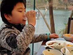-上海怡沁园度假酒店