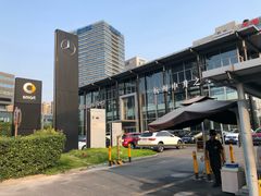 -杭州中升之星奔驰4S店(滨江店)