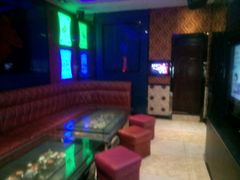 -名星会量贩式KTV旗舰店(盈熙广场店)